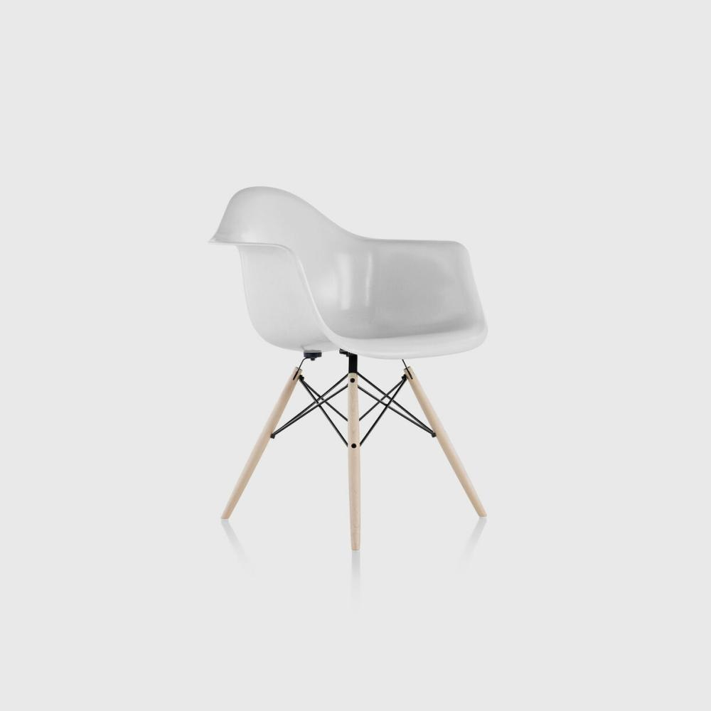 Eames® Moulded Fibreglass Armchair, Dowel Base Chair