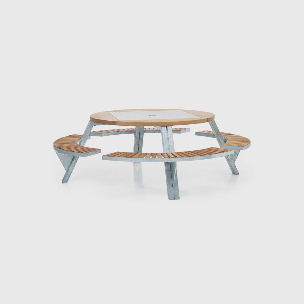 Gargantua Outdoor Table Outdoor