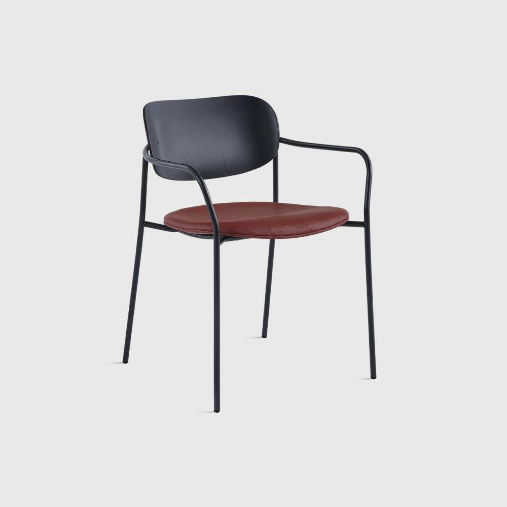 Portrait Chair With Arms Chair