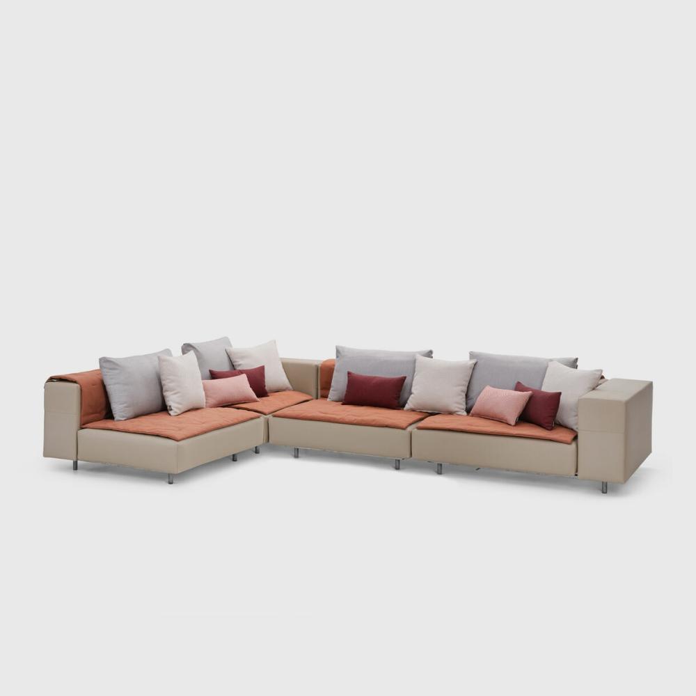 Walrus Majestic Mondo Sofa Outdoor